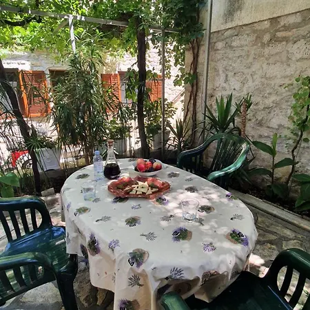 Moj Mir * Betina (Sibenik-Knin)